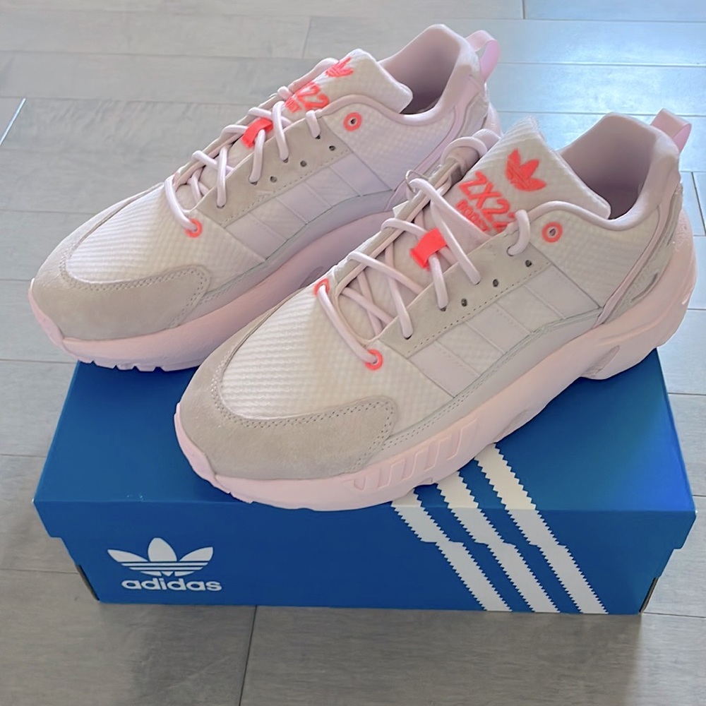 Adidas Originals ZX 22 Boost Sneakers Muted Pink Size 9.5 NWT
